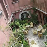 艾里莫酒店