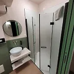 Elimo Hotel