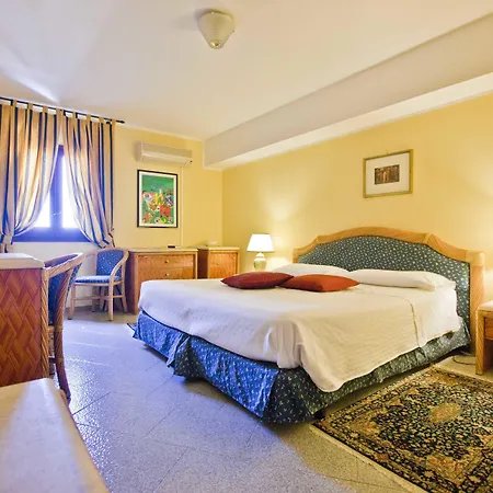 Elimo Hotell