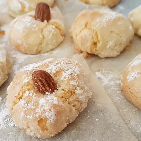 Отель Elimo Эриче